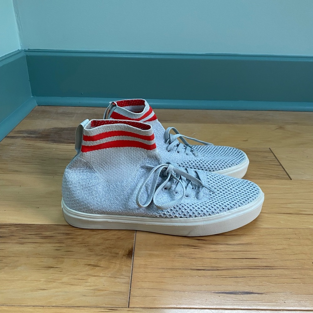 People Footwear ankle high sneaker size 9
